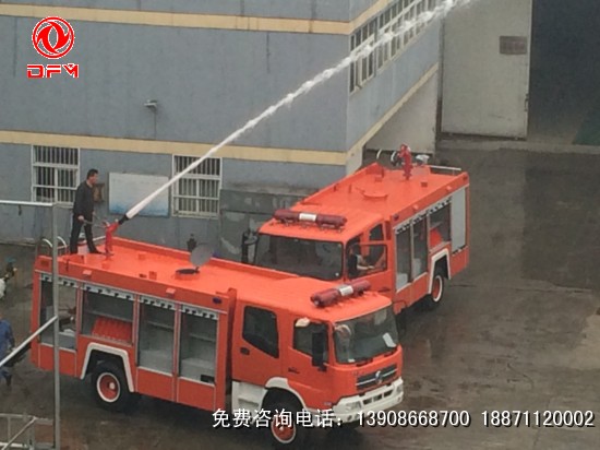 森林水罐消防車(chē)